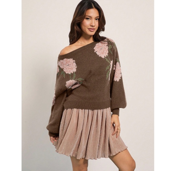 Floral Print Brown Knit Round Neck Long Sleeve Pullover Sweater - Picture 2 of 6
